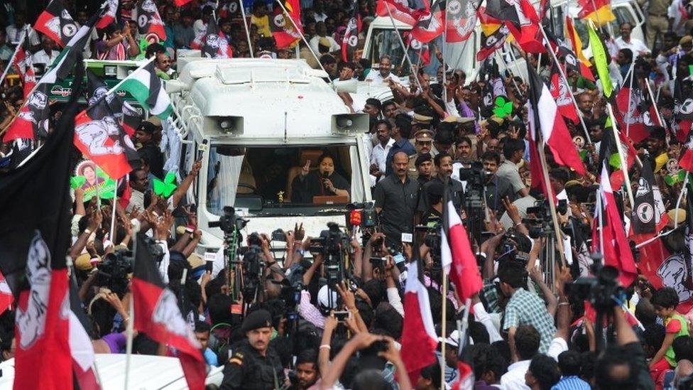 Kerala voters discussing local issues jobs corruption and Sabarimala
